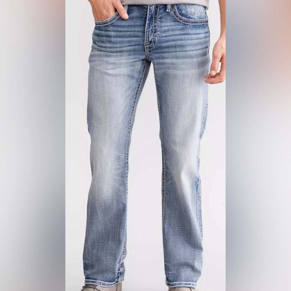 BKE men’s Jake bootleg light wash jeans size 34R